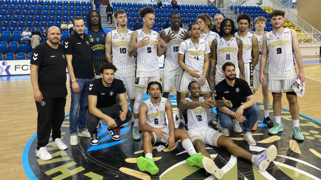 Basket ball Espoirs Pro B play offs 8es de finale . Le